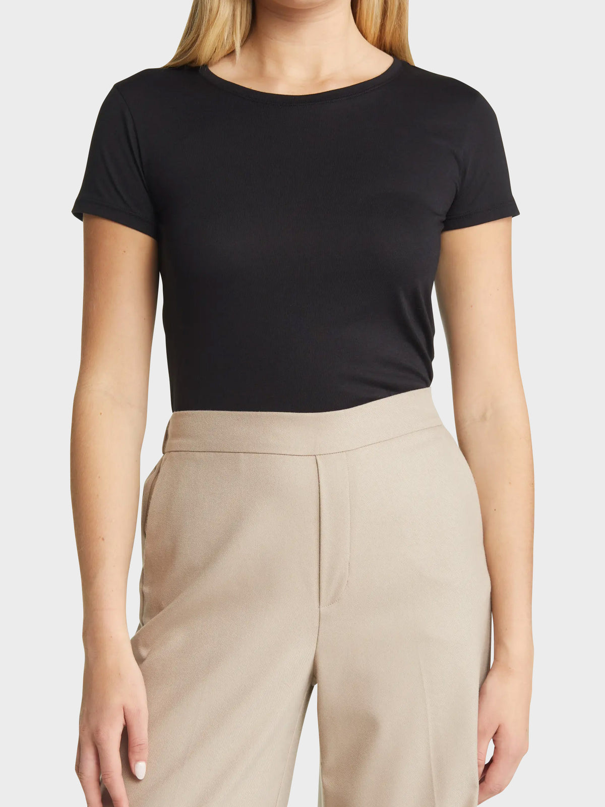 Women's Essential Crew Neck T-Shirt Black – Wholesale Blank Essential Tee | Hat and Beyond