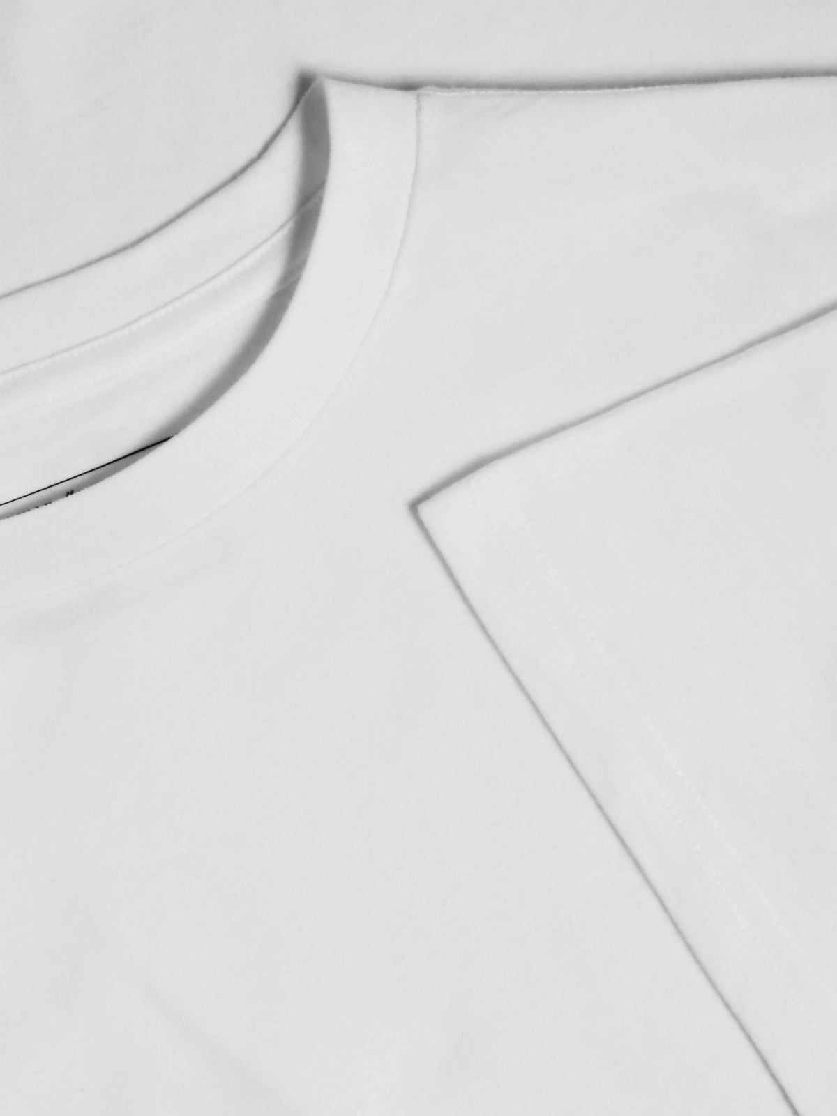 Men’s Lightweight Classic Premium Cotton Short Sleeve Crew Neck T-Shirt in White - Hat and Beyond blank tee