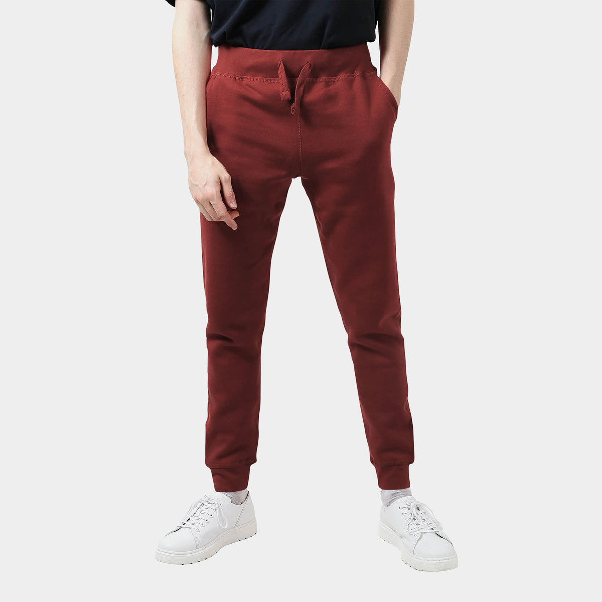 Men’s Fleece Joggers in joggers_sweatpants_jogging pants_track pants_track pants men_mens sweatpants_boys joggers_mens tracksuit bottoms_Maroon - Hat and Beyond fleece joggers