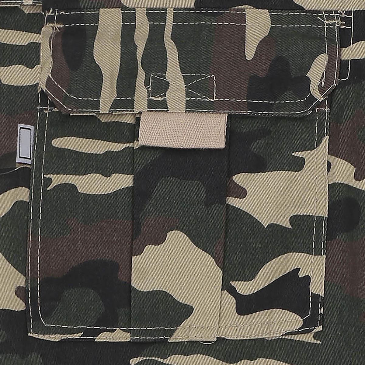Men’s Premium Loose Fit Twill Cargo Shorts with Belt in Green Camo - Hat and Beyond casual shorts