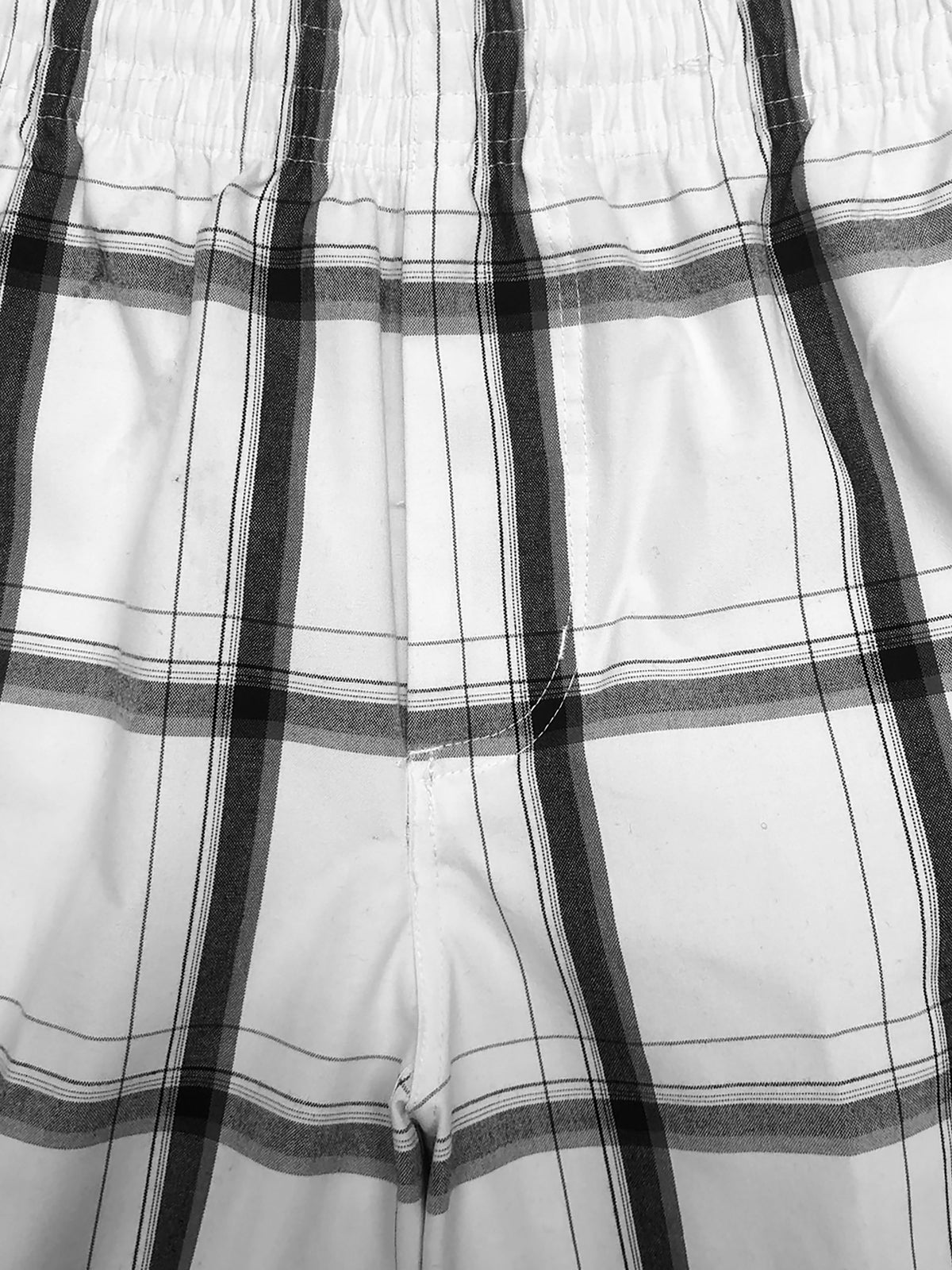 Men’s Checkered Plaid Cargo Shorts in White - Hat and Beyond casual shorts