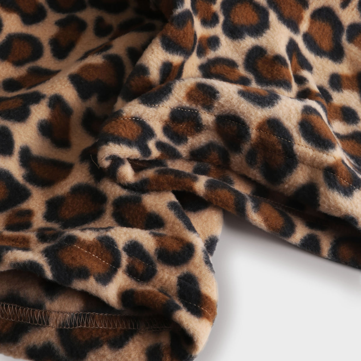 Men’s Animal Leopard Print Fleece Pajama in pajama pants_mens pajama pants_mens lounge pants_old navy pajama pants_pajama bottoms_pj pants_fuzzy pajama pants_family pajama pants_Le